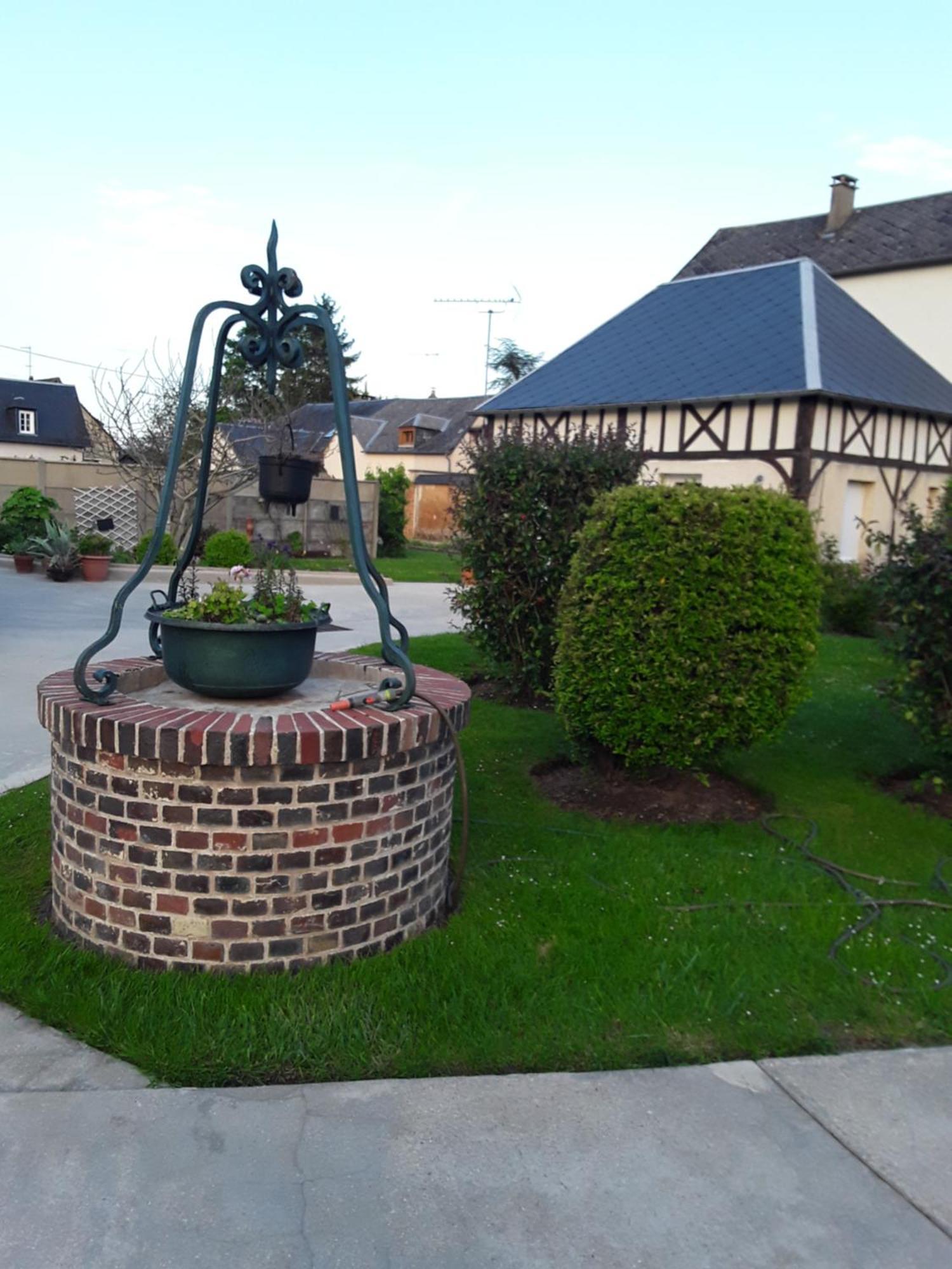 Maison Serquigny Exterior photo